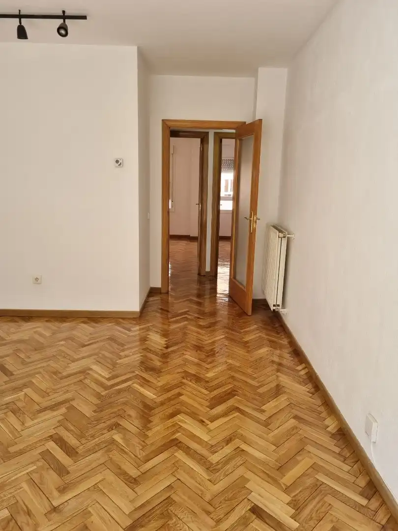 Piso de alquiler en Madrid con Calefacción, Parquet y Trastero