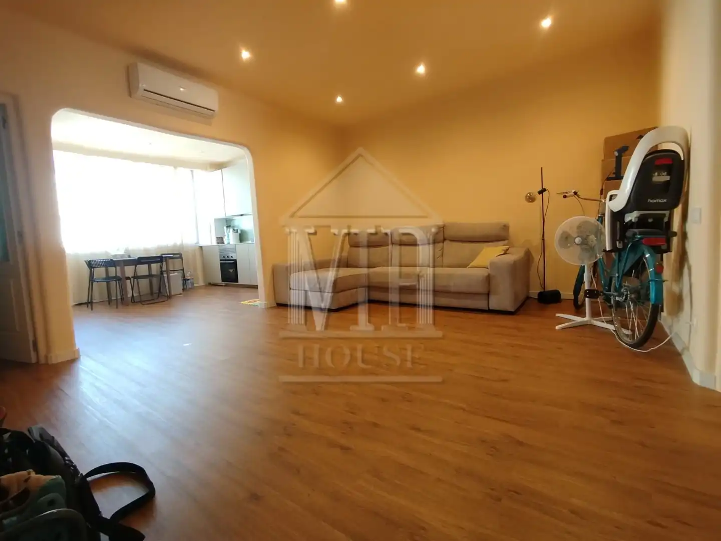 Piso en venta en Carrer d'Alfons XII 372, imagen 2