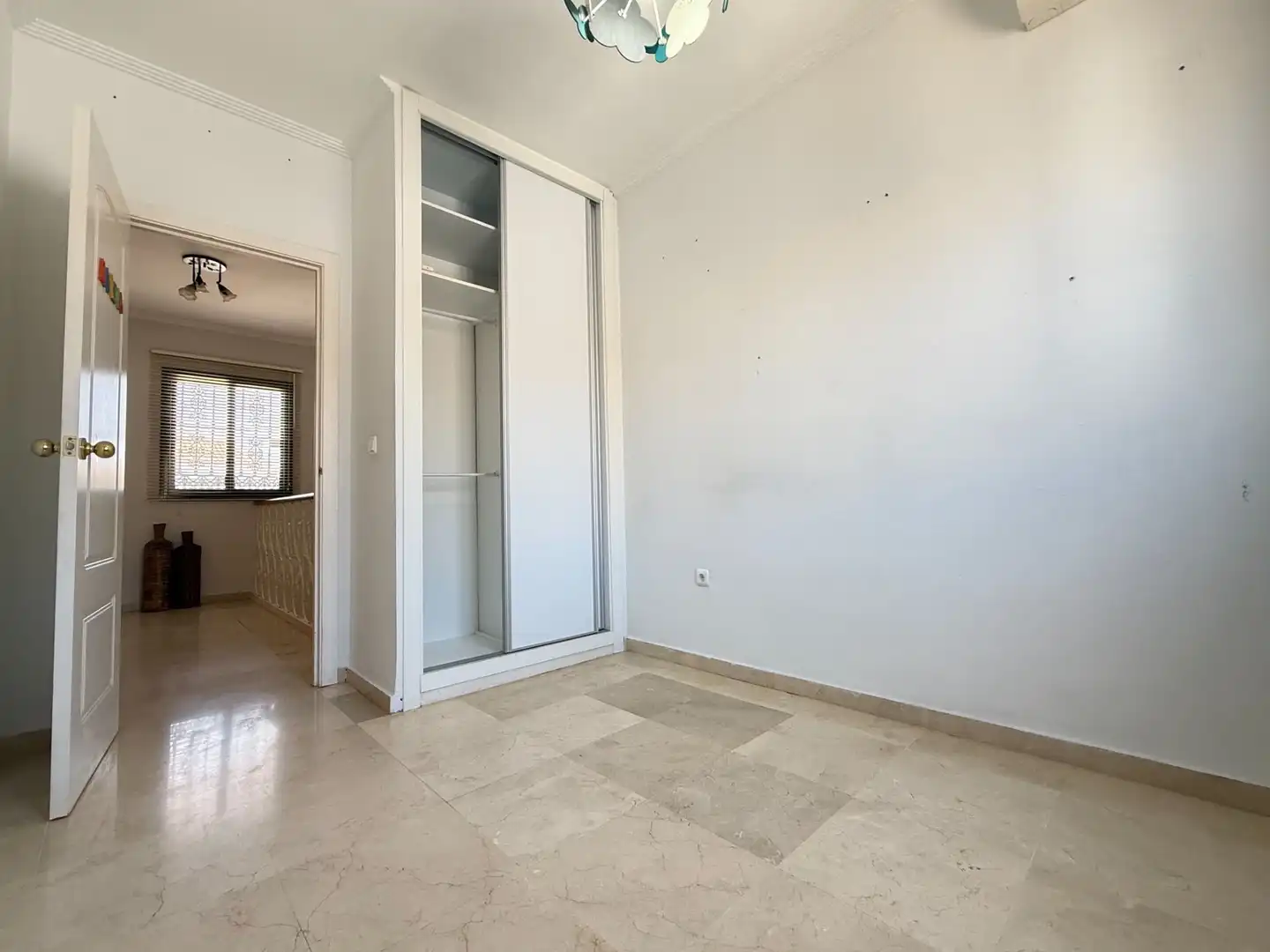 Habitación de Casa adosada en venta en Aljaraque con Trastero y Amueblado