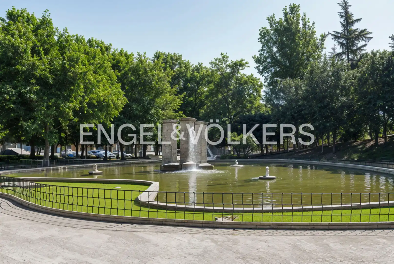 Vista exterior de Casa o xalet de lloguer en Madrid amb Calefacció i Terrassa