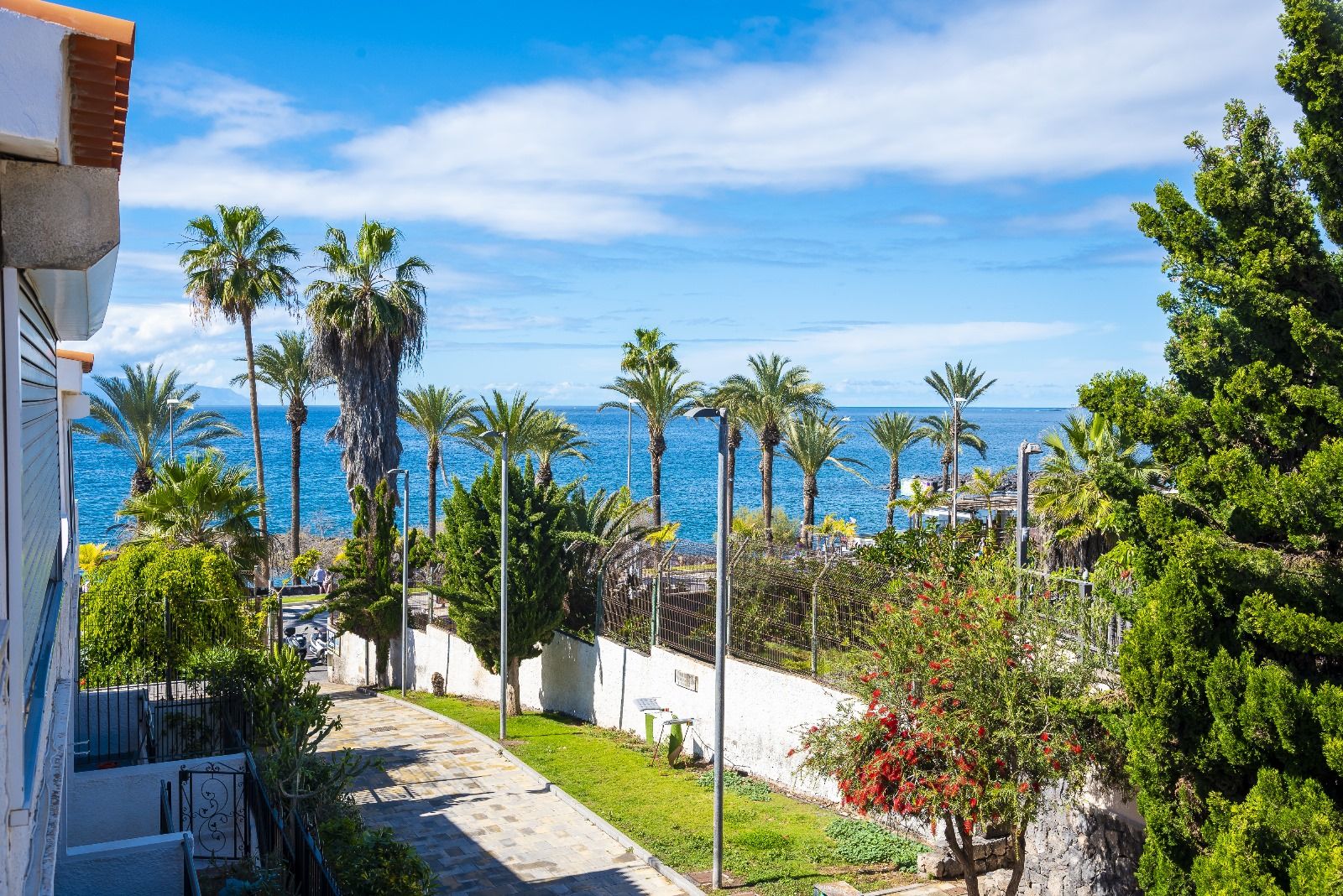 Exterior view of Apartment for sale in Adeje  with Air Conditioner, Terrace and Furnished