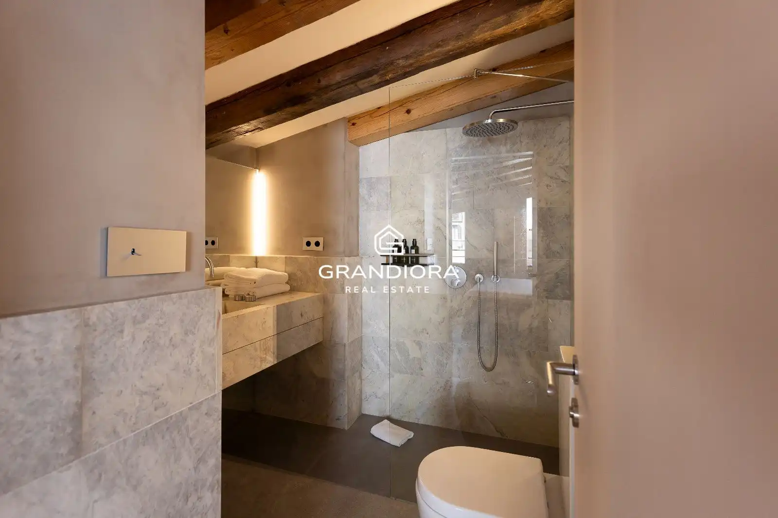 Duplex con piscina in affitto a Plaça de Sant Just, imagen 33