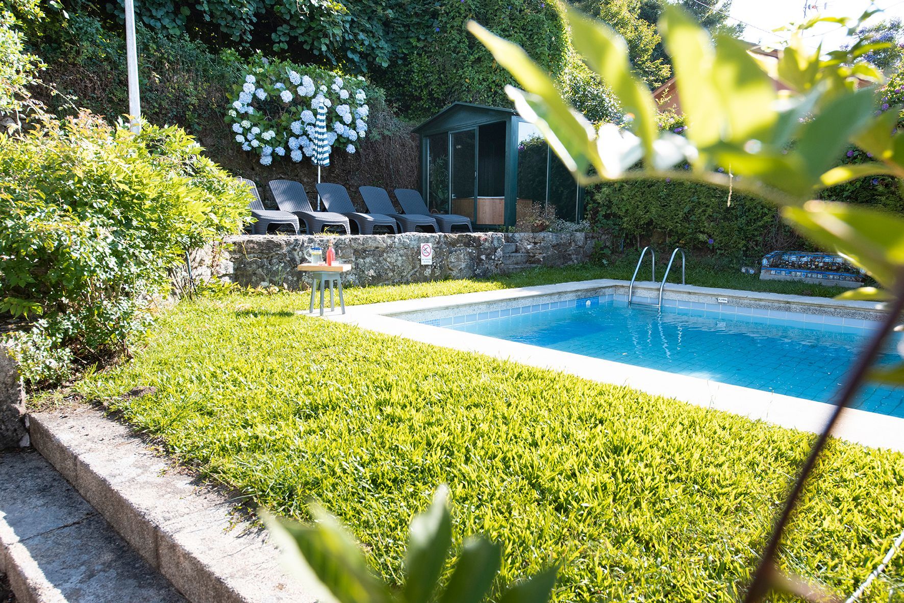 Swimming pool of House or chalet to rent in Redondela  with Heating, Private garden and Parquet flooring