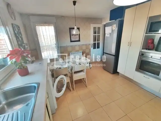 Cocina de Casa o chalet en venta en Valdeavero con Aire acondicionado, Calefacción y Parquet