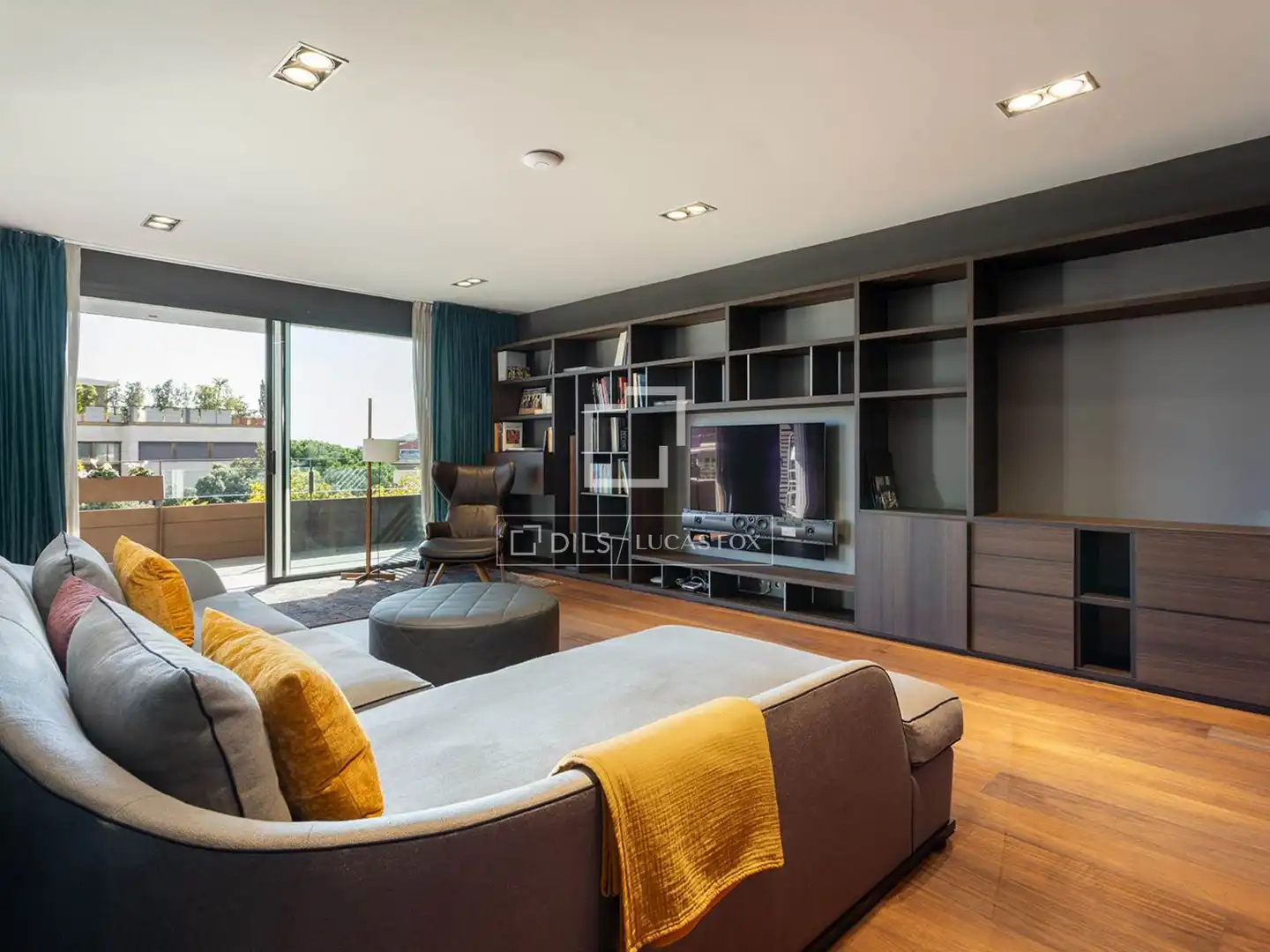 Sala de estar de Piso en venta en Barcelona con Aire acondicionado, Calefacción y Terraza