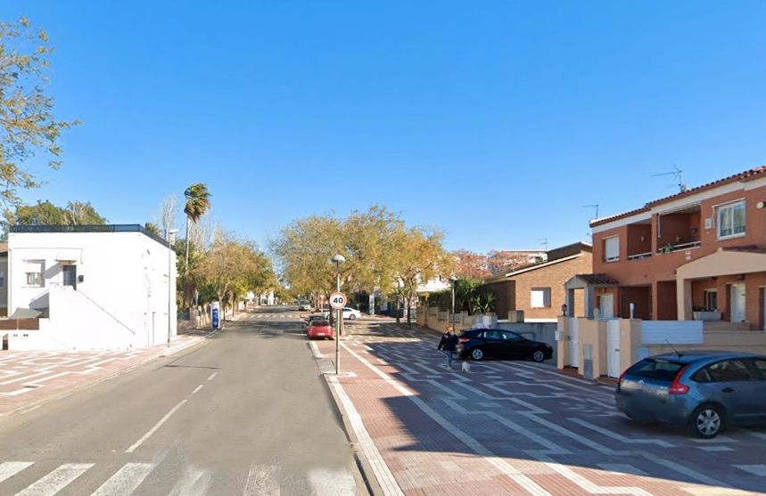 Vista exterior de Casa adosada en venta en Cambrils con Trastero