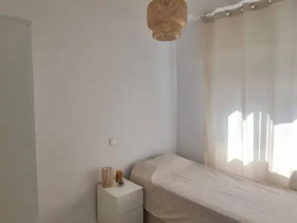 Habitación de Piso para compartir en Cañada - Mancha Amarilla