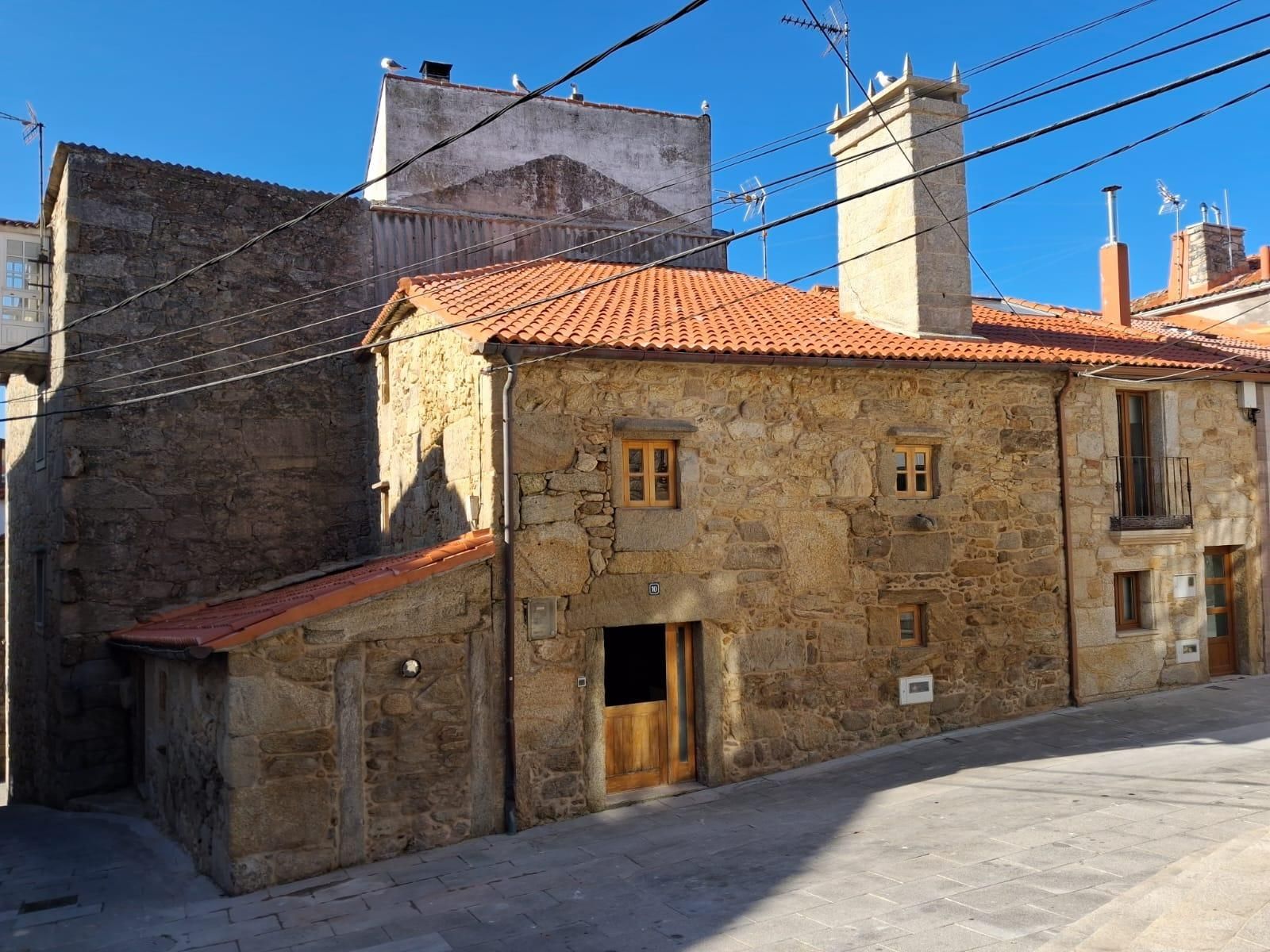 Exterior view of House or chalet for sale in Laxe