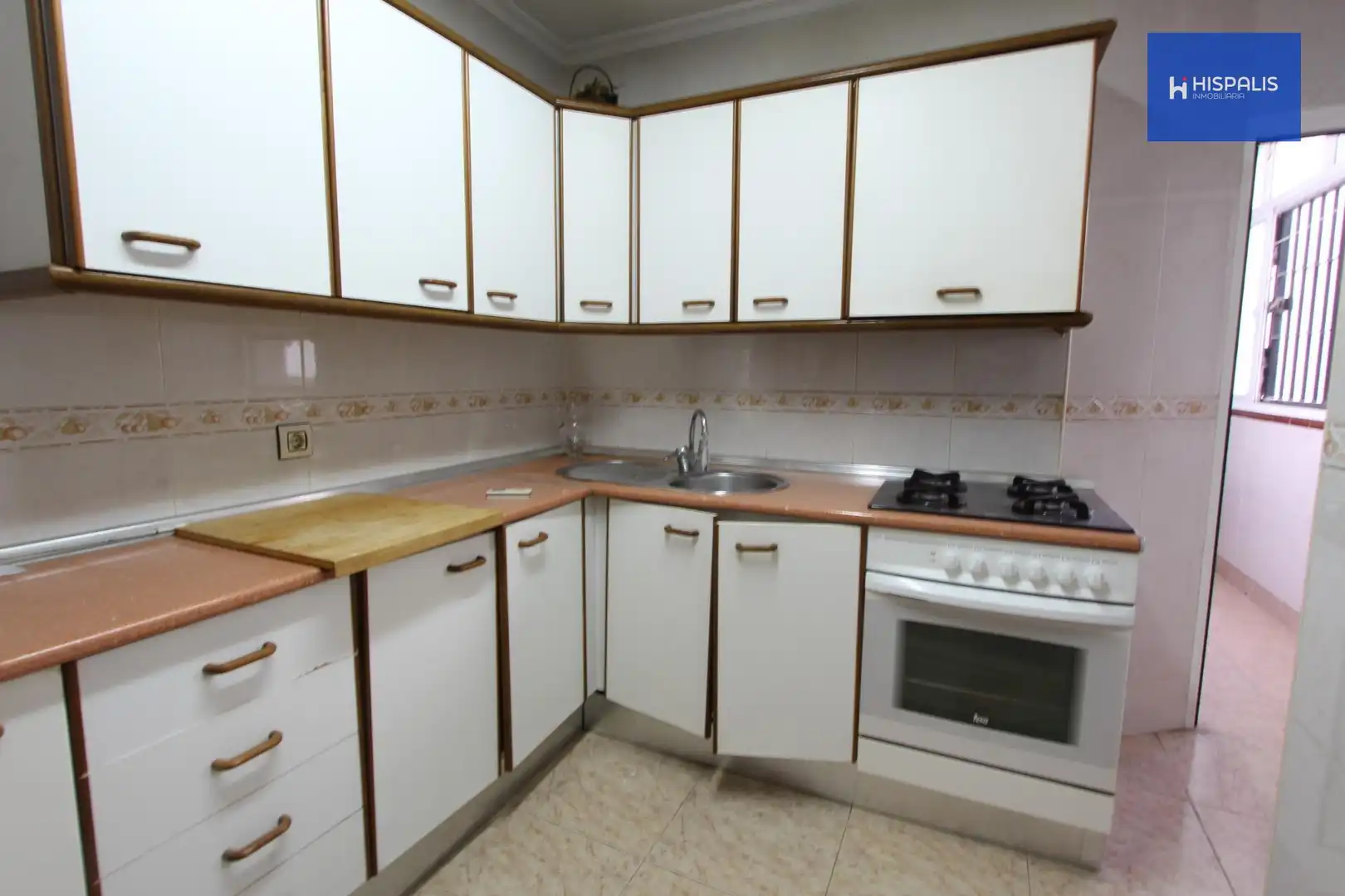 Kitchen of Flat for sale in Sevilla