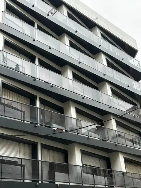 Vista exterior de Piso en venta en Vilagarcía de Arousa con Calefacción, Parquet y Amueblado