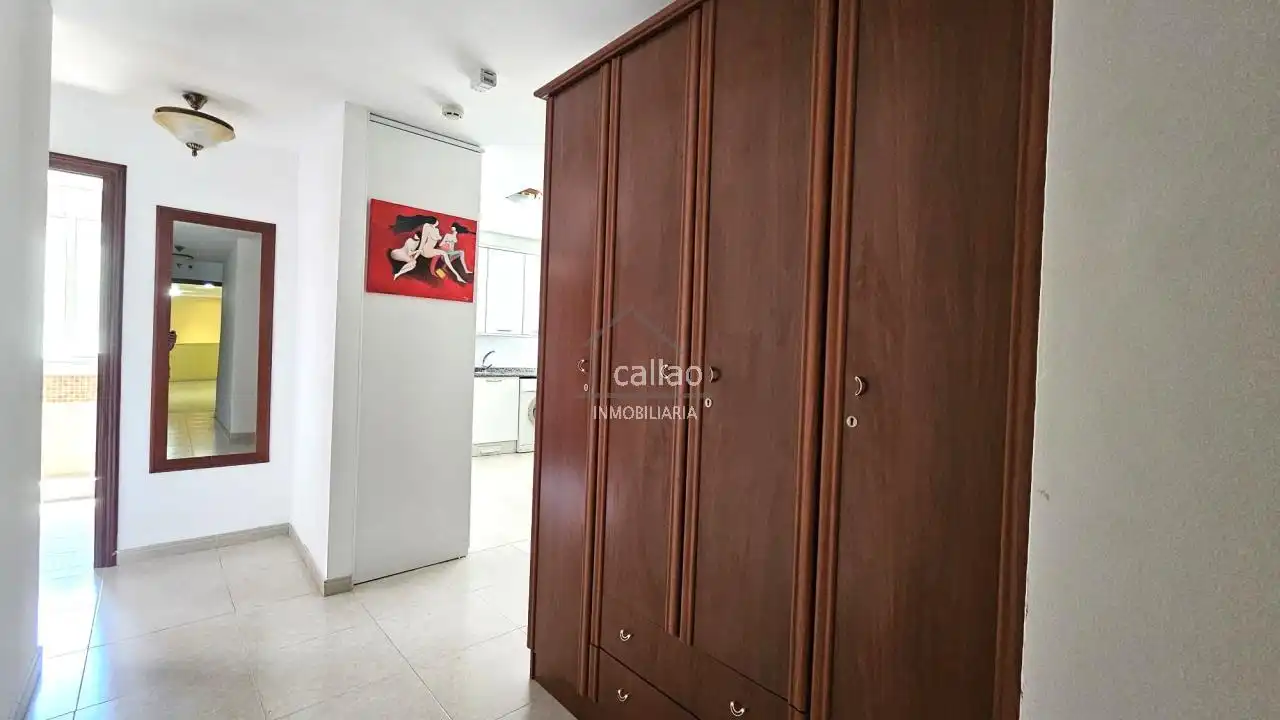 Wohnung zum Verkauf in Narón mit Heizung, Abstellraum und Möbliert