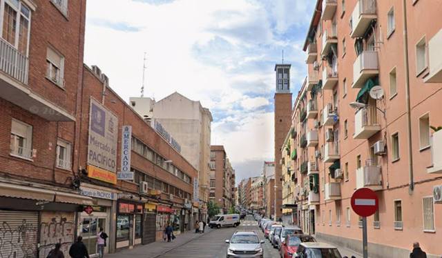 Piso en Venta en De Valderribas en Numancia