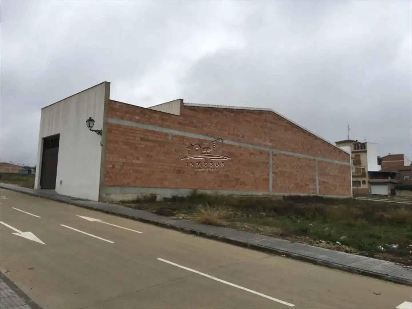 Vista exterior de Nau industrial en venda en Benamejí