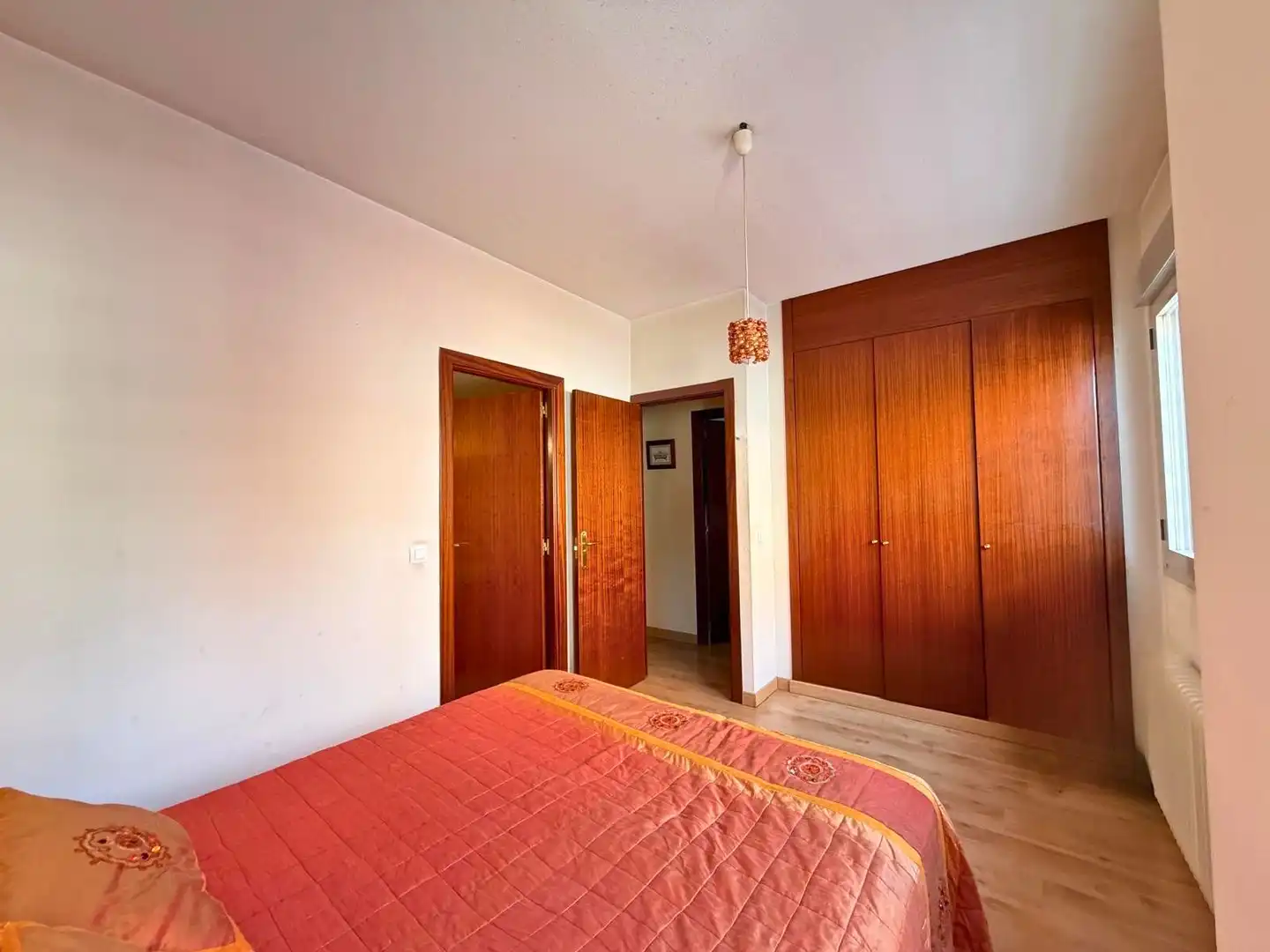 Habitación de Planta baja en venta en Rivas-Vaciamadrid con Calefacción, Terraza y Trastero