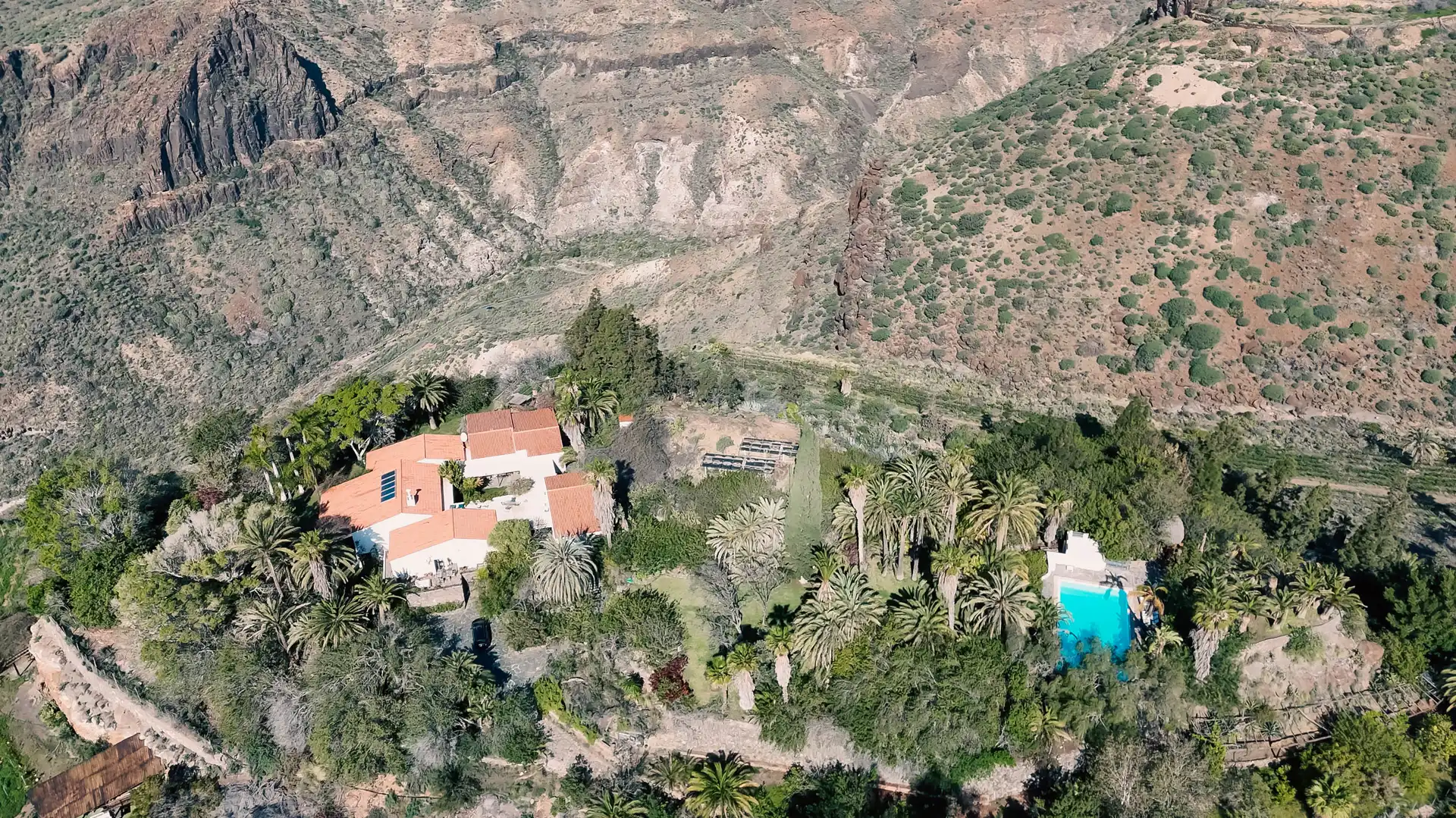 Vista exterior de Finca rústica en venta en San Bartolomé de Tirajana con Calefacción, Jardín privado y Parquet
