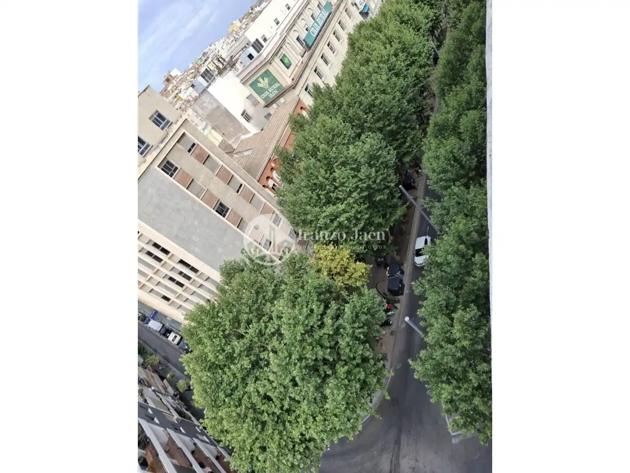 Vista exterior de Apartamento de alquiler en Jaén con Aire acondicionado, Amueblado y Balcón