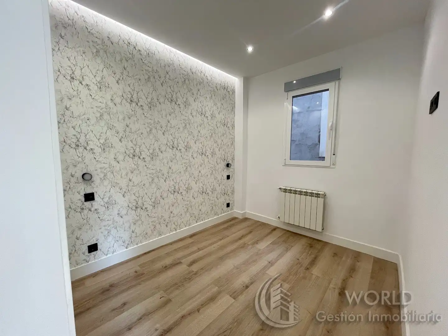 Schlafzimmer von Wohnung zum Verkauf in Madrid mit Klimaanlage, Heizung und Möbliert