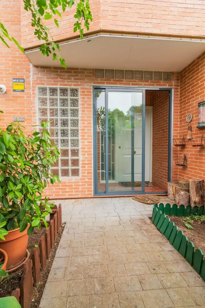 Semi-detached house for sale in Calle PINTOR JOAQUIN SOROLLA, imagen 30