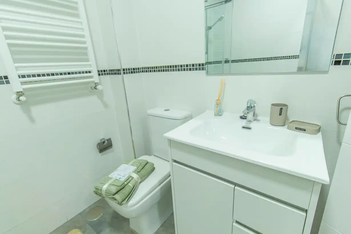 Baño de Piso en venta en Madrid con Aire acondicionado, Calefacción y Terraza