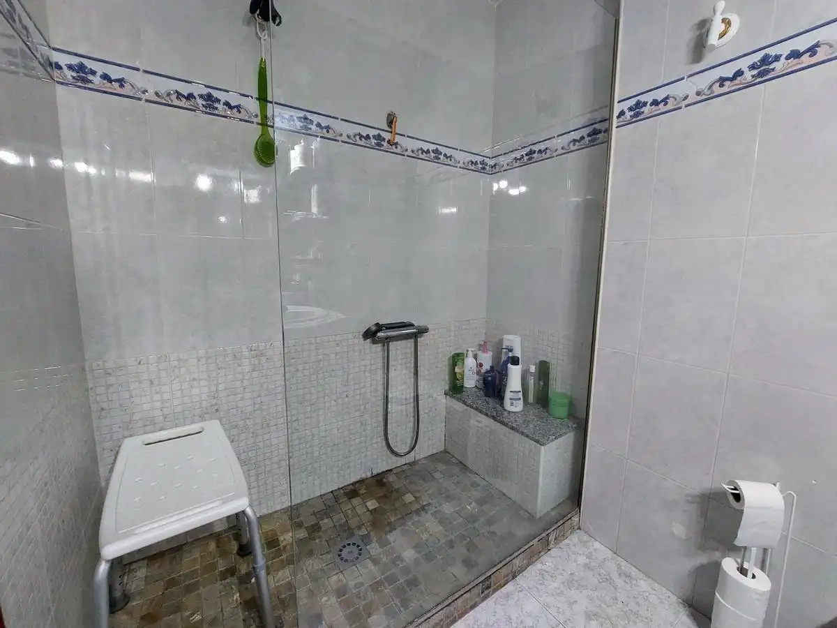 Bany de Pis en venda en Alicante / Alacant