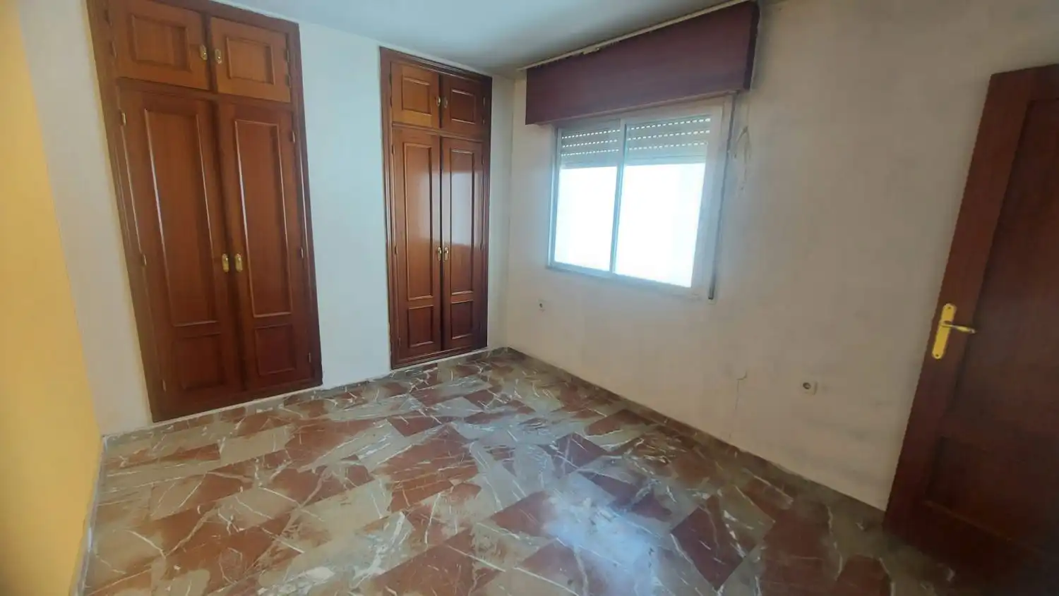 Habitación de Dúplex en venta en Jaén con Aire acondicionado, Trastero y Balcón
