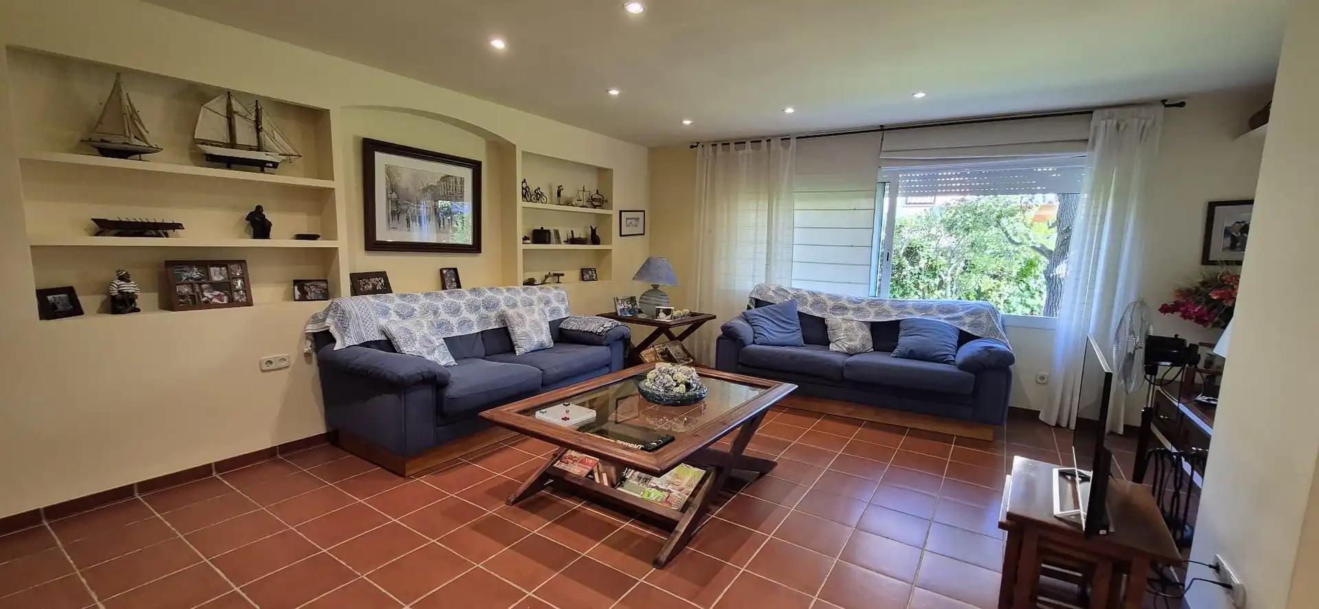 Sala d'estar de Casa o xalet en venda en Palafrugell amb Calefacció, Jardí privat i Terrassa