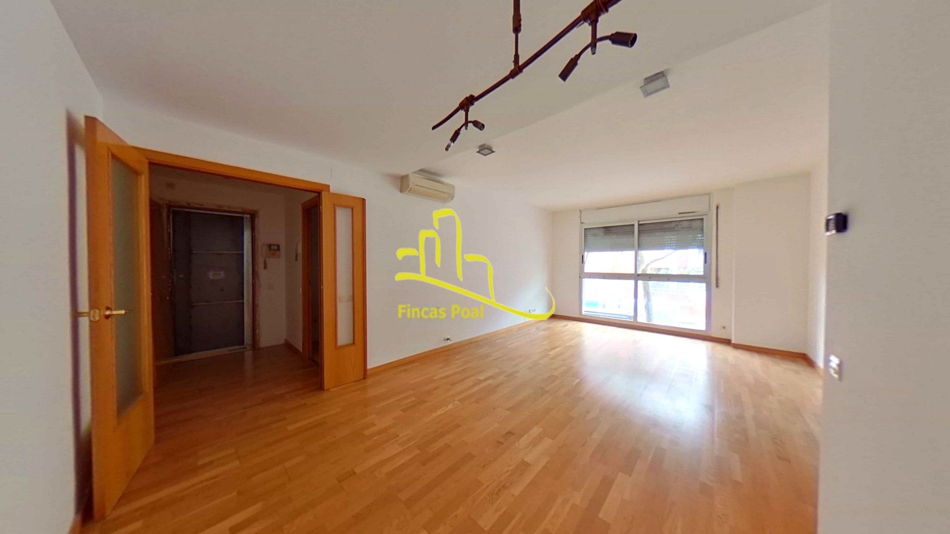 Living room of Flat for sale in Castelldefels  with Air Conditioner, Heating and Terrace