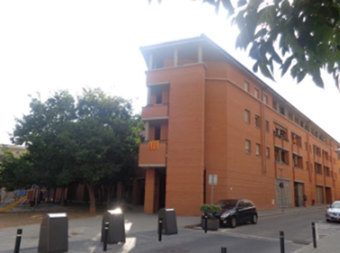 Vista exterior de Pis en venda en Figueres