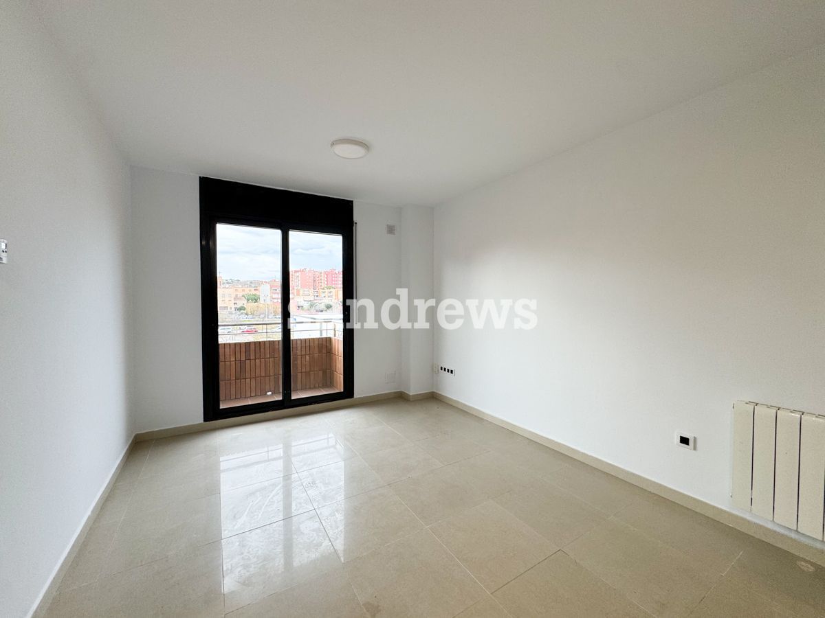 Bedroom of Flat for sale in Figueres  with Heating, Terrace and Storage room