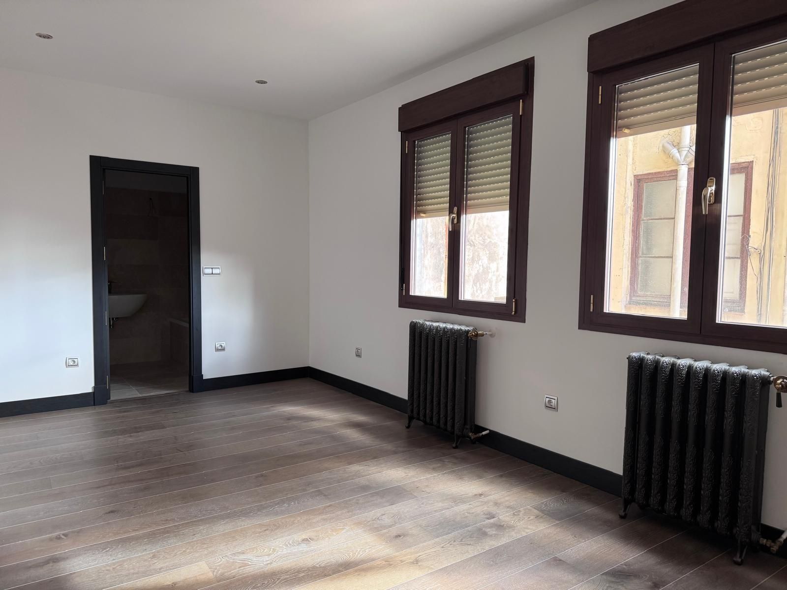 Bedroom of Flat for sale in Valladolid Capital  with Heating