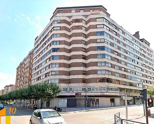 Exterior view of Office for sale in Burgos Capital  with Heating