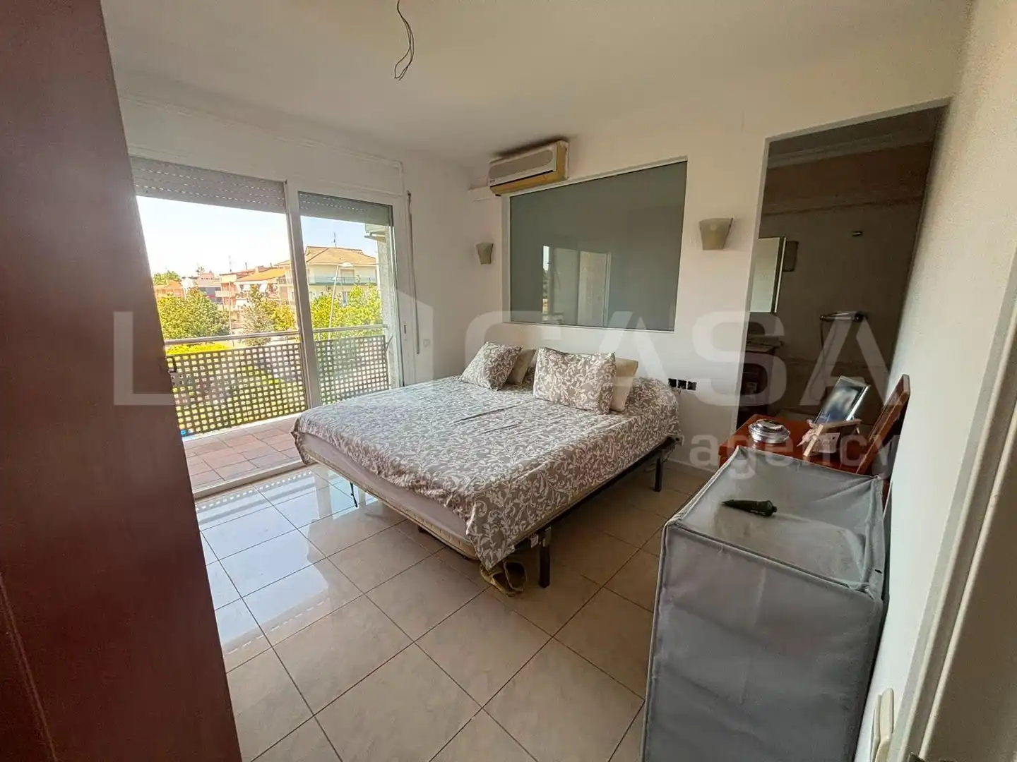 Bedroom of Detached homes for sale in La Roca del Vallès  with Air Conditioner, Heating and Private garden