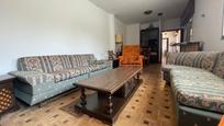 Living room of Flat for sale in  Madrid Capital  with Air Conditioner, Heating and Parquet flooring