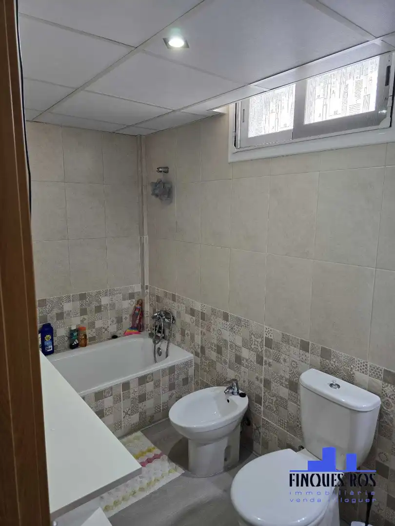 Badezimmer von Wohnungen zum Verkauf in Vinaròs mit Klimaanlage, Heizung und Terrasse