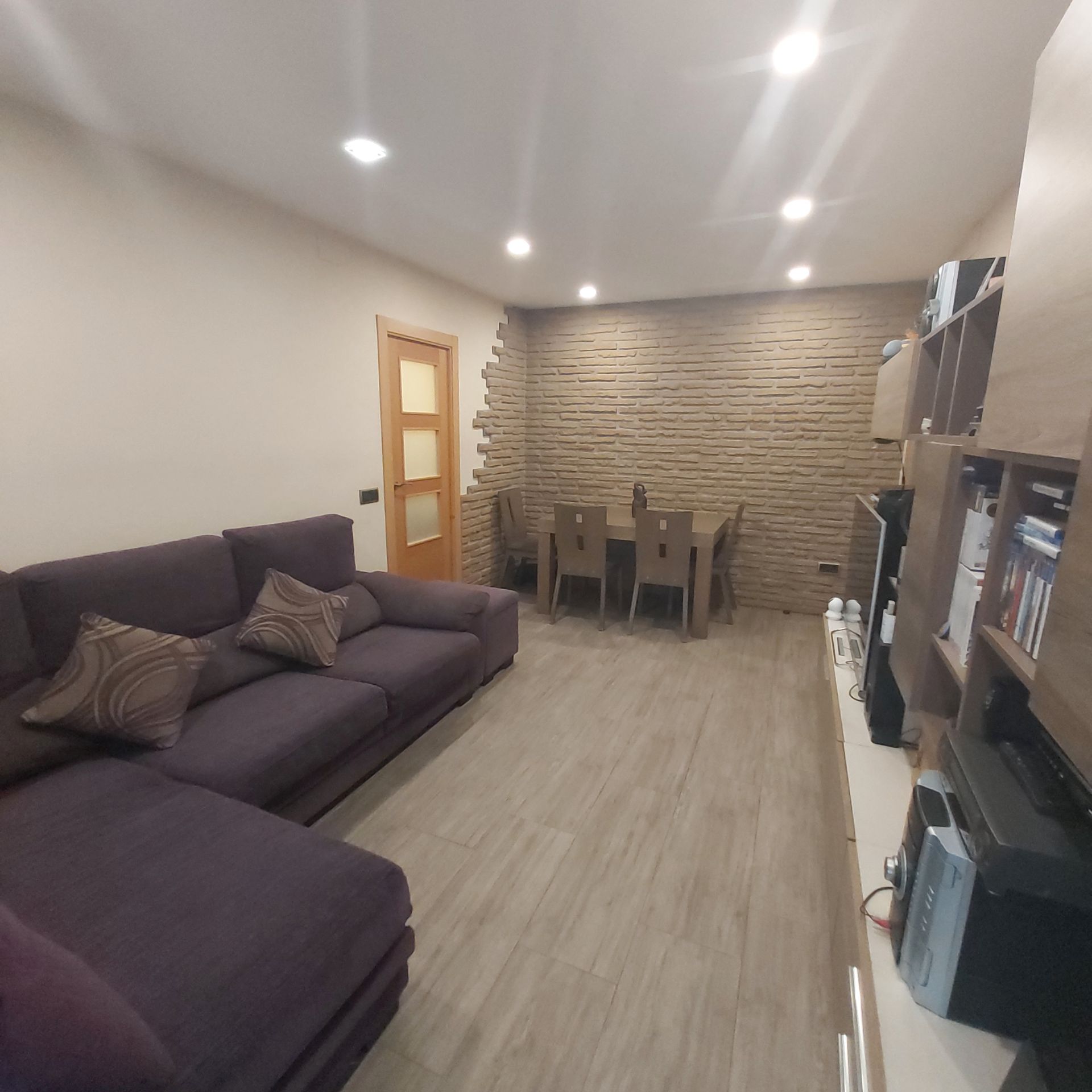 Sala de estar de Piso en venta en Sant Boi de Llobregat con Aire acondicionado, Amueblado y Lavadora