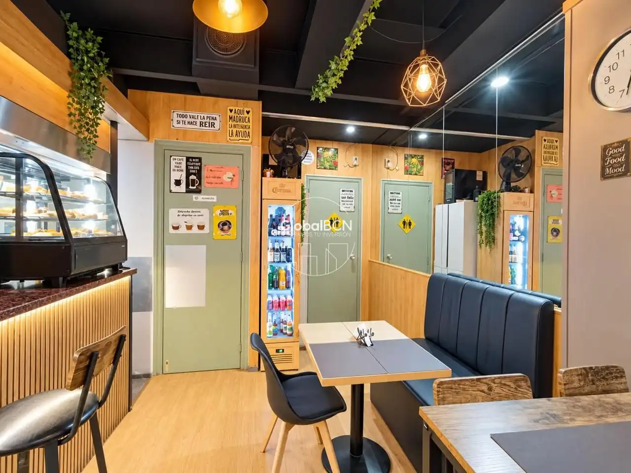 Business premises for transfer in calle de Pau Alsina, imagen 13