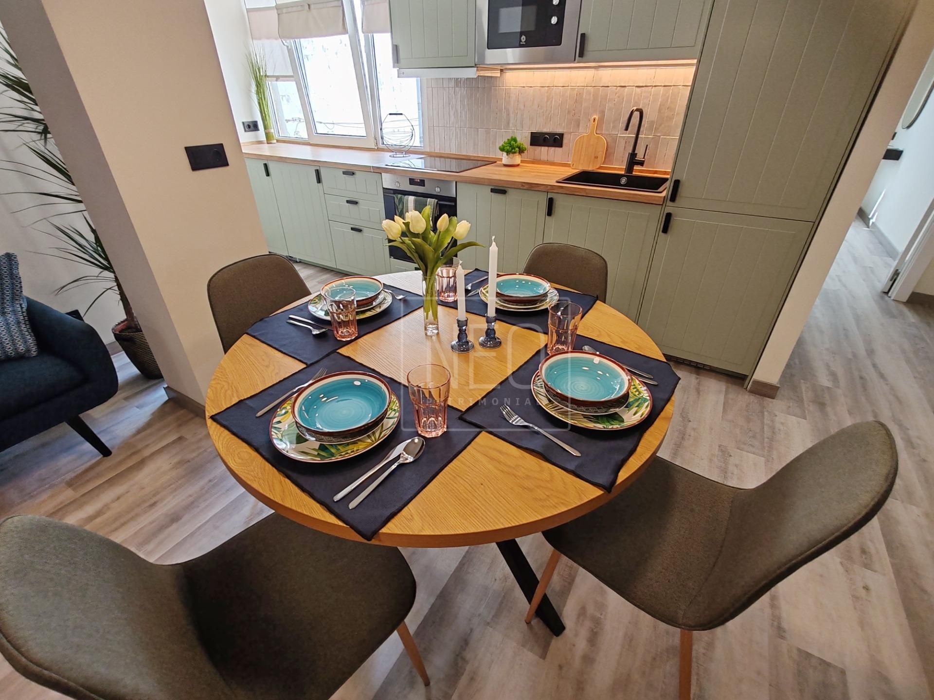 Menjador de Pis en venda en Gandia amb Aire condicionat, Terrassa i Balcó