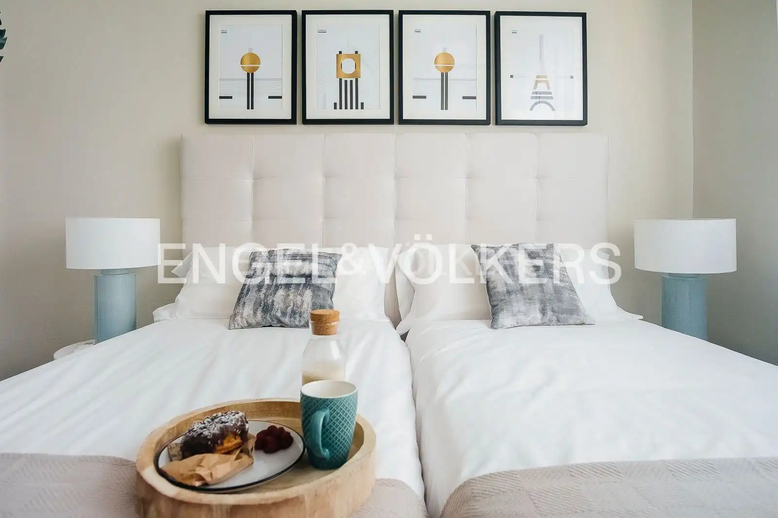 Bedroom of Flat for rent in Madrid  with Air Conditioner, Heating and Furnished