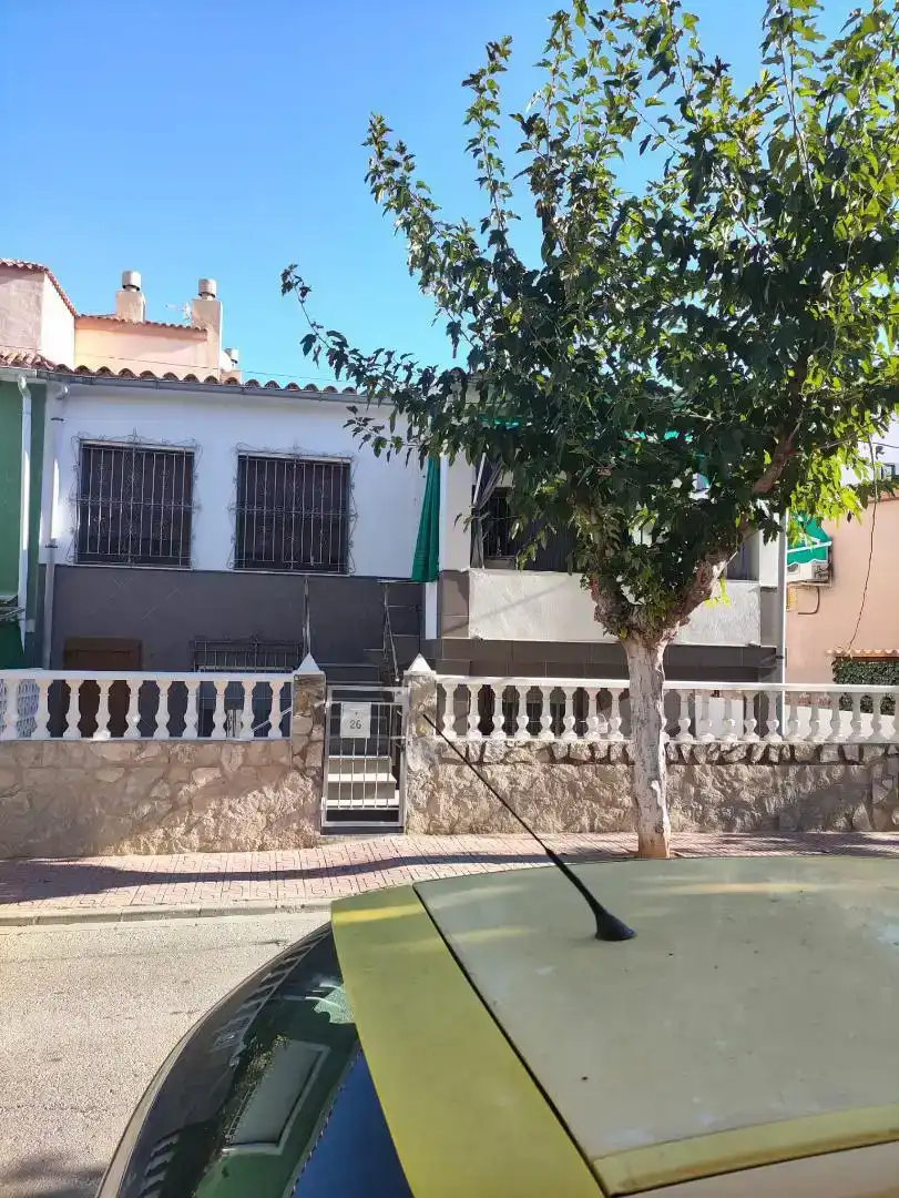Vista exterior de Casa o chalet en venta en Oropesa del Mar / Orpesa con Aire acondicionado, Jardín privado y Trastero