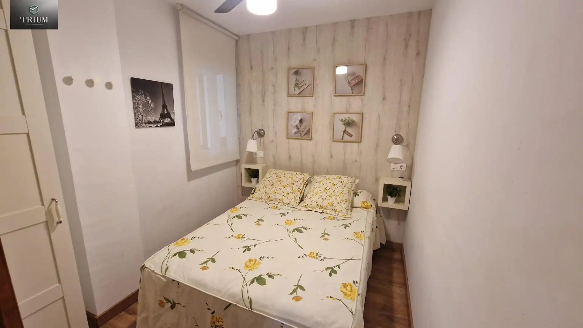 Dormitori de Apartament de lloguer en Salobreña amb Aire condicionat, Moblat i Balcó