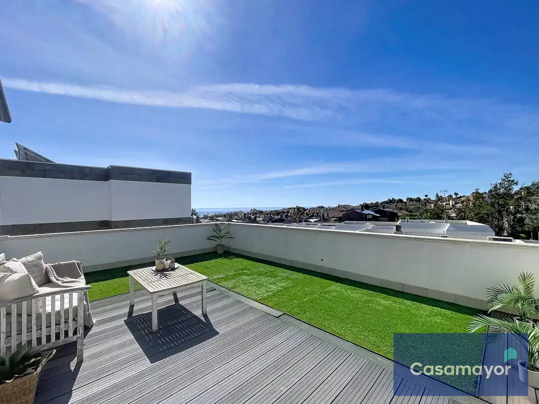 Terrassa de Casa o xalet en venda en Alicante / Alacant amb Aire condicionat, Calefacció i Jardí privat