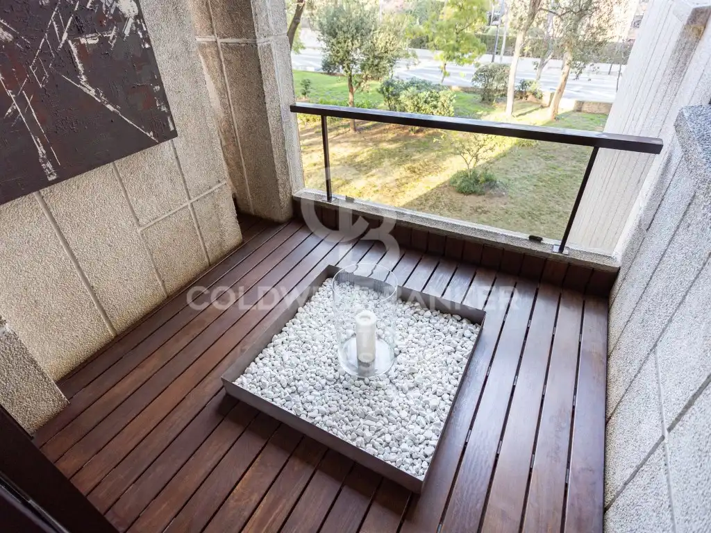 Terraza de Piso en venta en Barcelona con Jardín privado, Terraza y Piscina comunitaria
