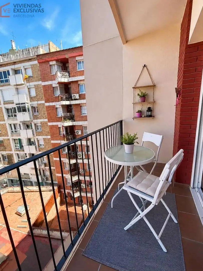 Flat with terrace for sale in Avenida de Roma, imagen 5