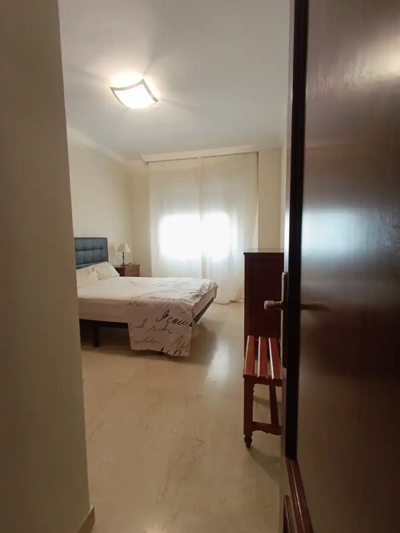 Schlafzimmer von Wohnungen zur Miete in Málaga mit Klimaanlage, Abstellraum und Möbliert