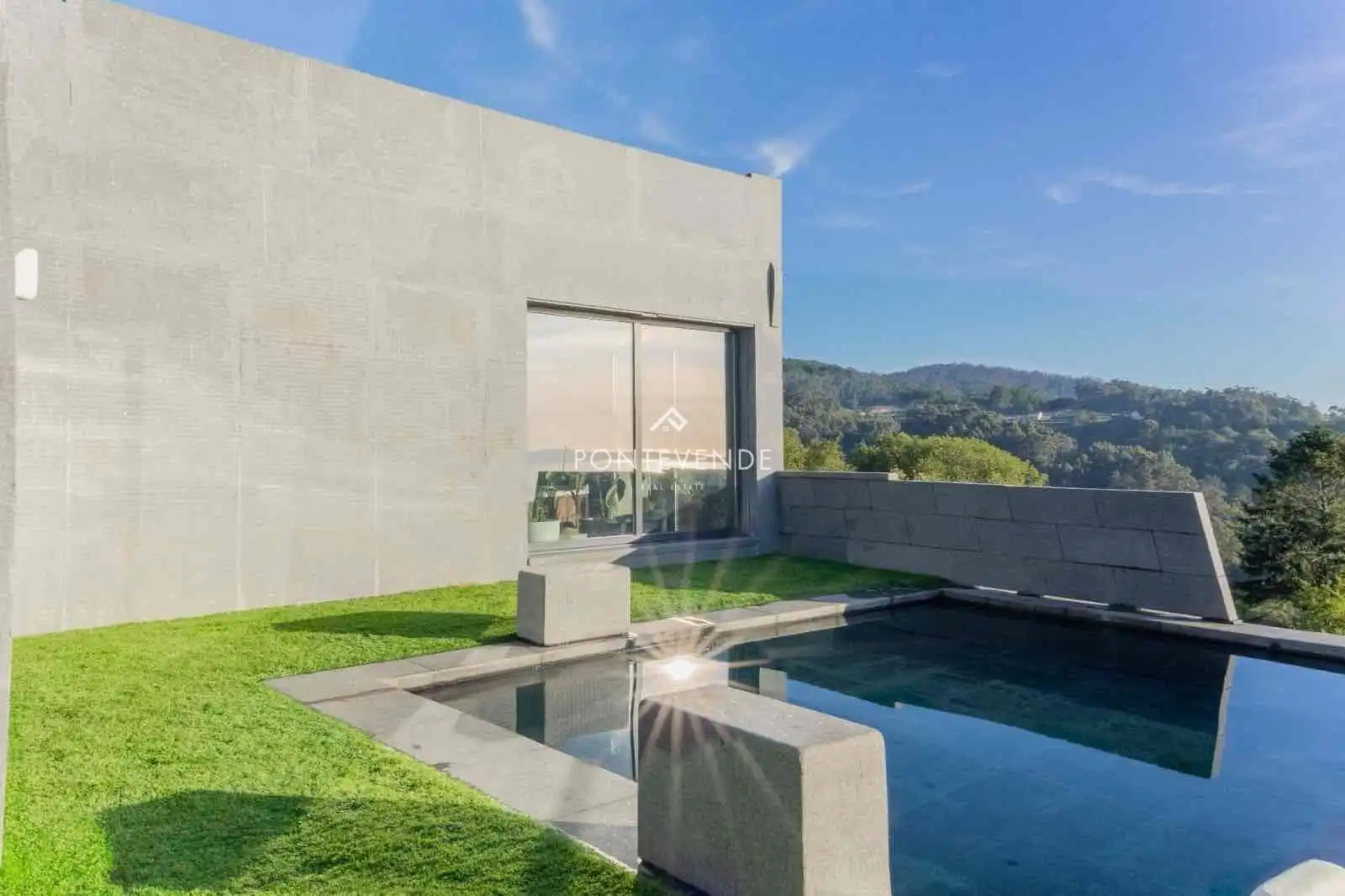 Piscina de Casa o chalet en venta en Marín con Aire acondicionado, Calefacción y Jardín privado