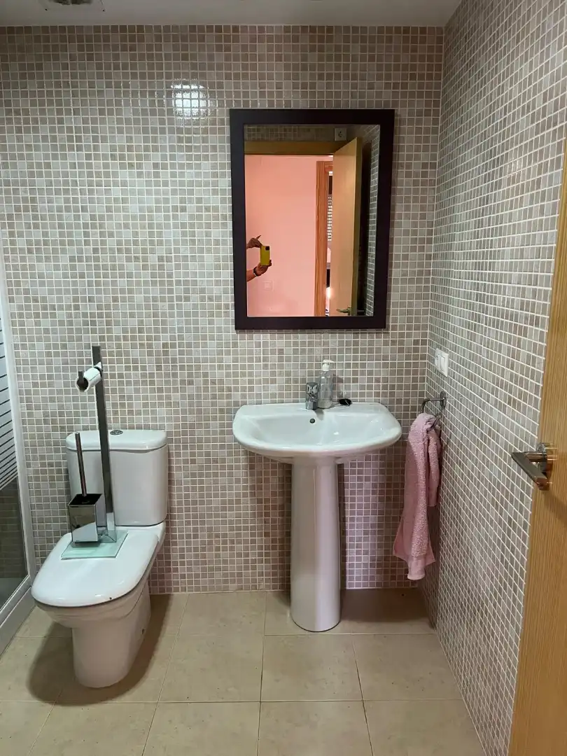 Bany de Apartament en venda en Gúdar amb Moblat
