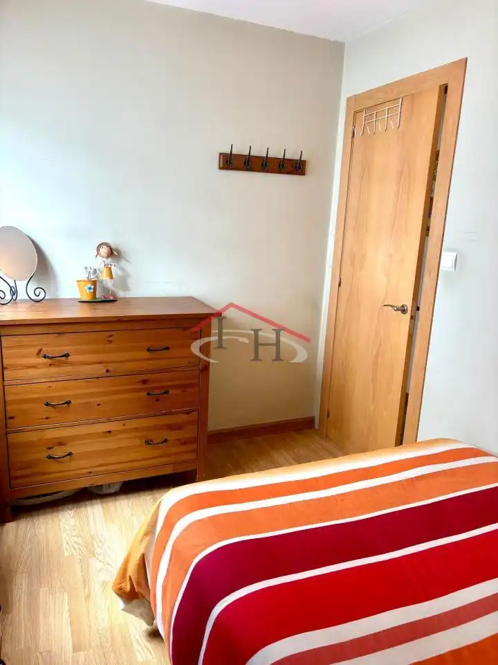 Habitación de Piso en venta en León Capital  con Calefacción, Parquet y Trastero