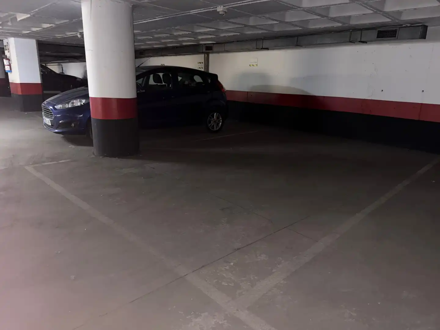 Einzelparkplatz zum Verkauf in Calle de Santa Leonor