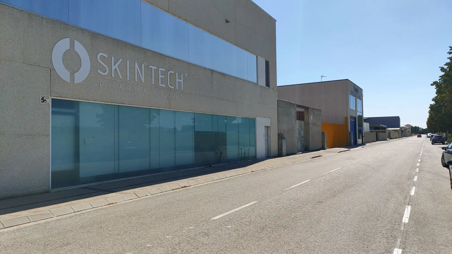 Außenansicht von Fabrik Grundstücke zur Miete in Figueres