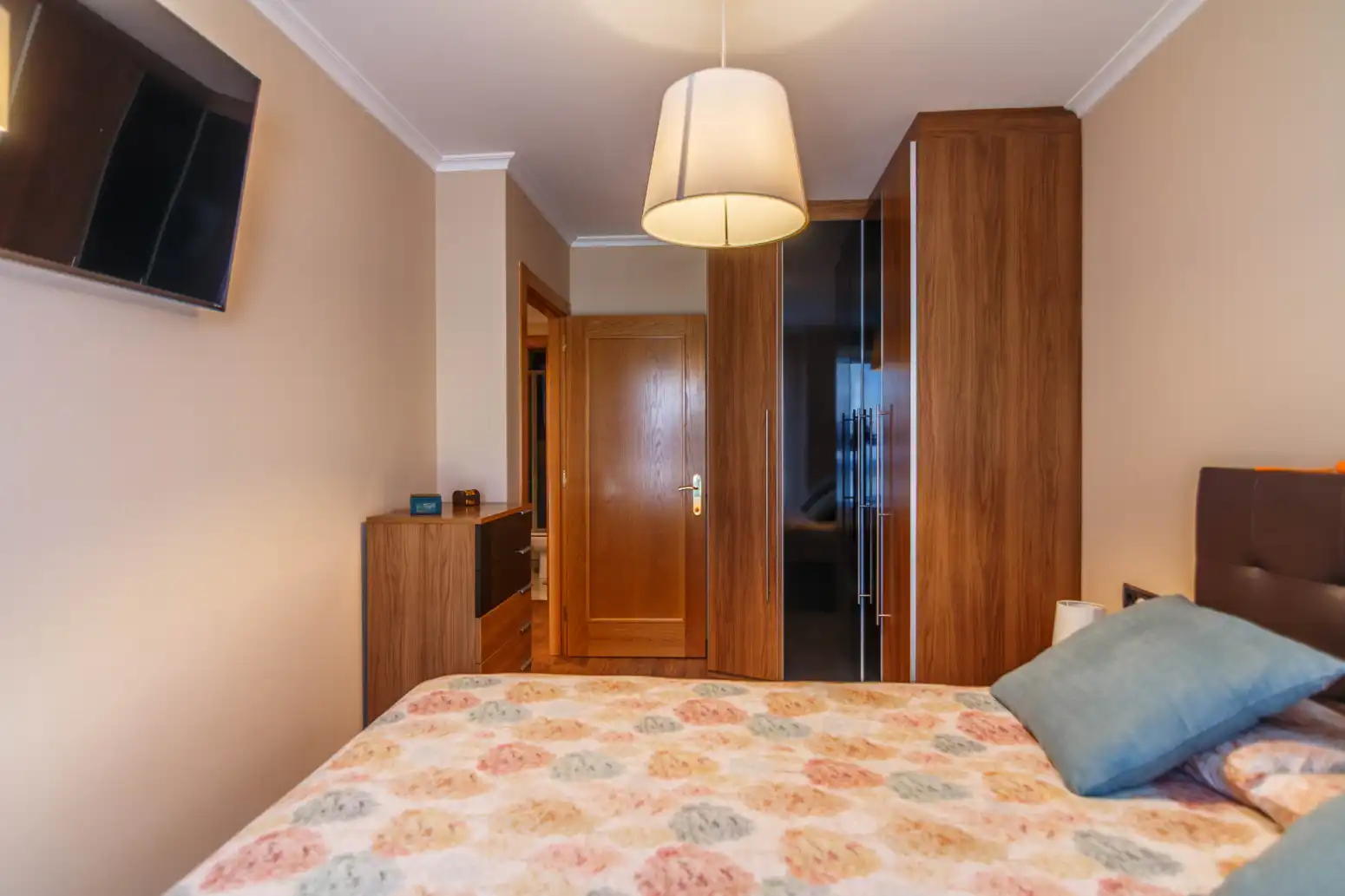 Bedroom of Flat for sale in El Carbayedo - El Quirinal